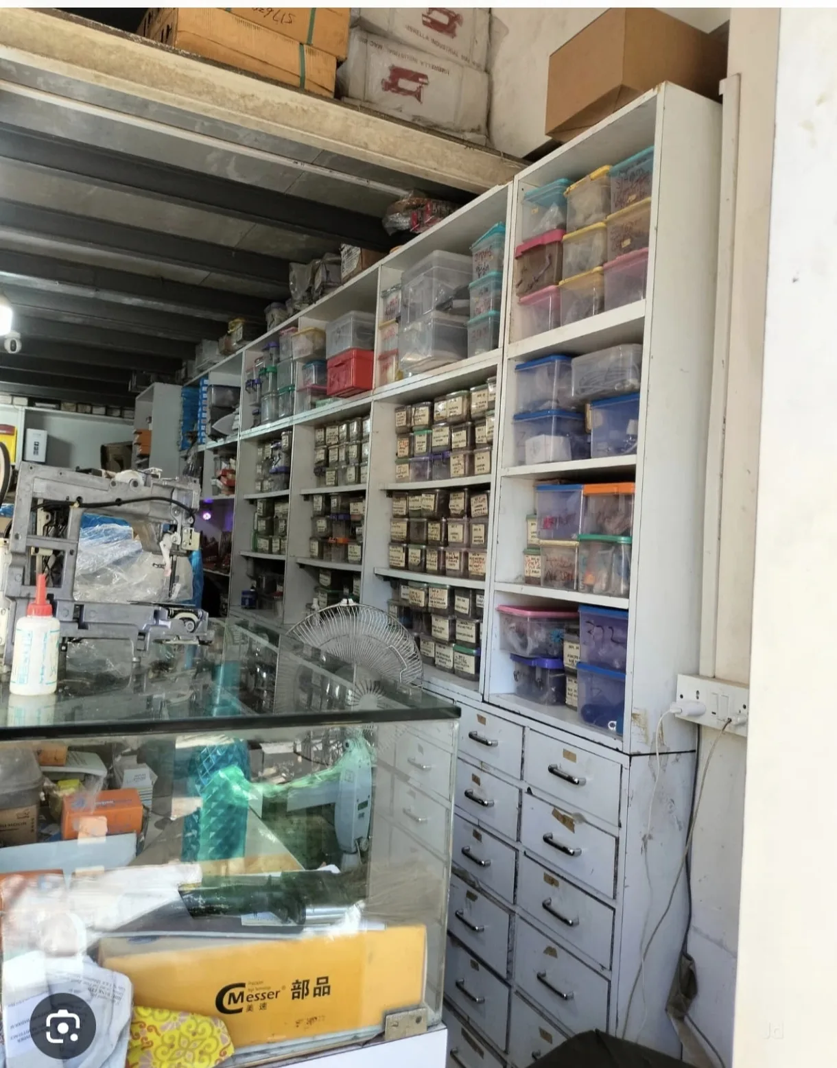 Commercial Shop for Rent in King Crest, Dadar West