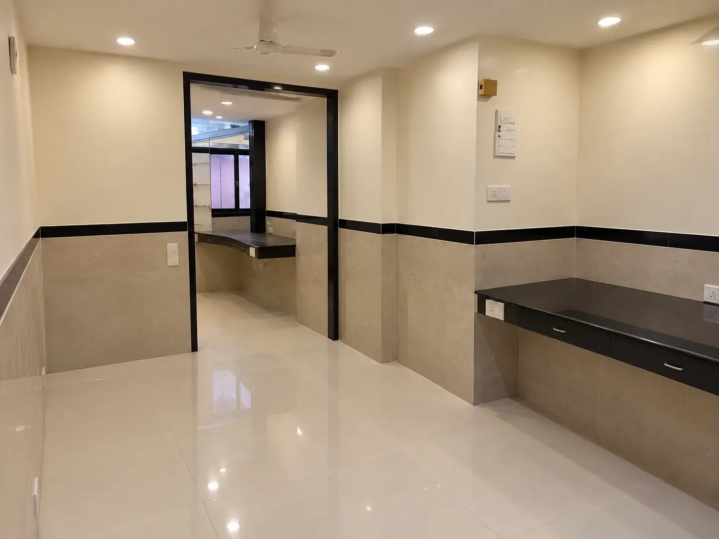 Commercial Space for Lease in Dadar West, Mumbai