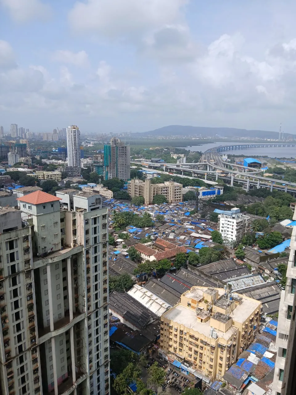 3 BHK APARTMENT FOR RENT – PENINSULA CELESTIA SPACES, SEWRI, MUMBAI photo 3