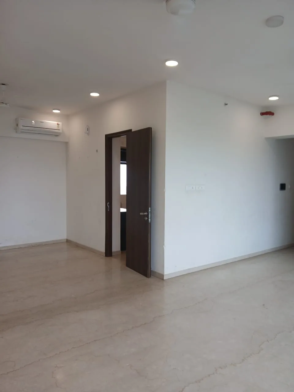 3 BHK APARTMENT FOR RENT – PENINSULA CELESTIA SPACES, SEWRI, MUMBAI photo 5