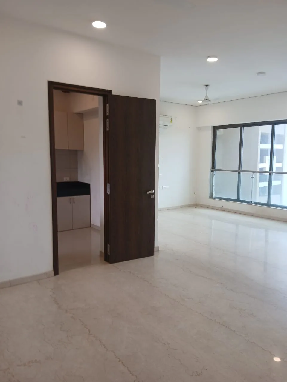 3 BHK APARTMENT FOR RENT – PENINSULA CELESTIA SPACES, SEWRI, MUMBAI photo 4